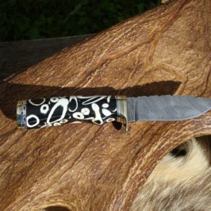 ALLIGATOR TOOTH HANDLE DAMASCUS BLADE HUNTER WITH FILE WORK