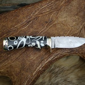 ALLIGATOR TOOTH HANDLE DAMASCUS BLADE HUNTER WITH FILE WORK