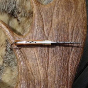 AMBER STAG HANDLE FIRE STORM DAMASCUS BLADE BIRD TROUT KNIFE