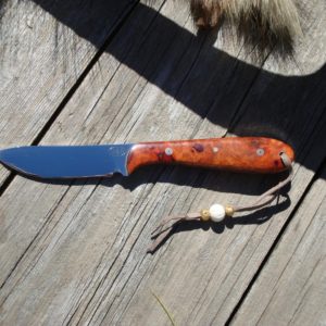 CARBON STEEL LIONS BLOOD AMBOYNA WOOD HANDLE SKINNER KNIFE