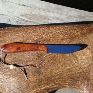 CARBON STEEL LIONS BLOOD AMBOYNA WOOD HANDLE SKINNER KNIFE