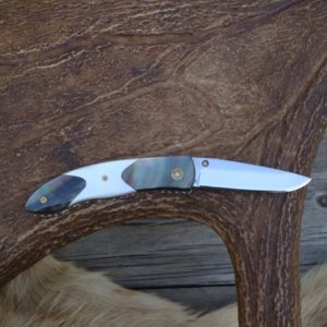 CUSTOM POCKET KNIFE BLACK LIP AND WHITE MOTHER OF PEARL