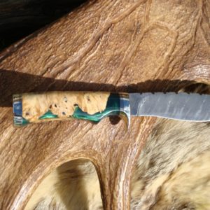 BUCKEYE BURL WITH EMERALD RESIN HANDLE DAMASCUS BLADE FAT BELLY DROP POINT