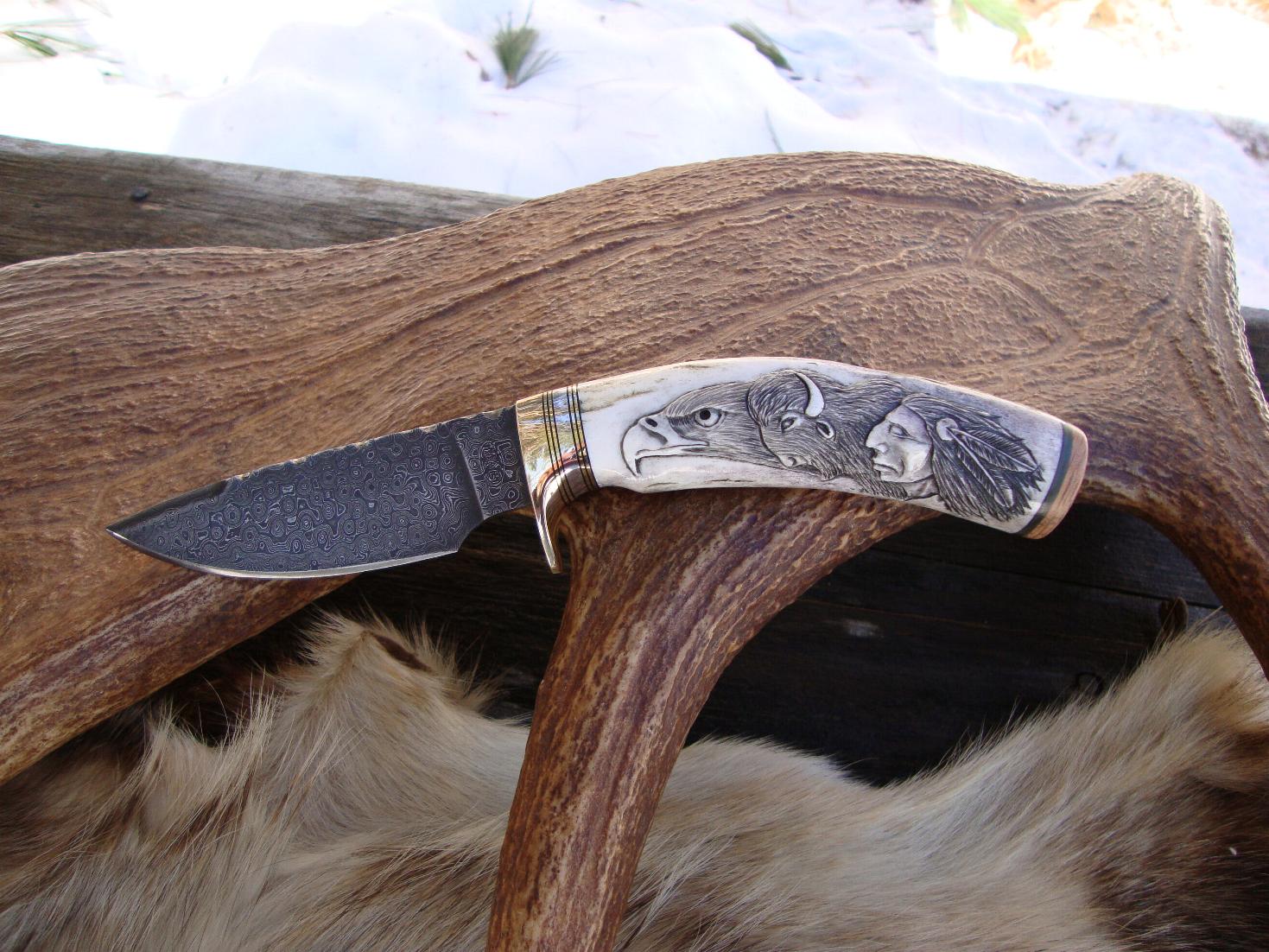 CARVED ELK STAG DAMASCUS BLADE KNIFE