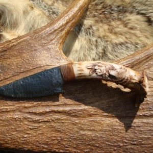 FLINT KNAPPED OSIDIAN BLADE CARVED ANTLER HANDLE KNIFE