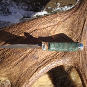 DOUBLE DYED GREEN MAPLE HANDLE WITH GIRAFFE BONE SPACER, TIGER STRIPE DAMASCUS BLADE WITH FILE WORKED BLADE & SPACER