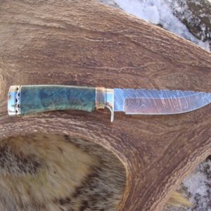 DOUBLE DYED GREEN MAPLE HANDLE WITH GIRAFFE BONE SPACER, TIGER STRIPE DAMASCUS BLADE WITH FILE WORKED BLADE & SPACER